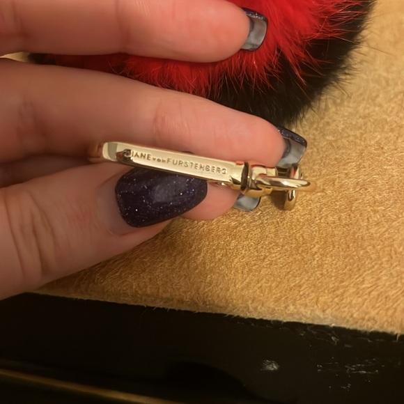 Diane von Furstenburg bicolor rabbit fur bag charm - Picture 5 of 5